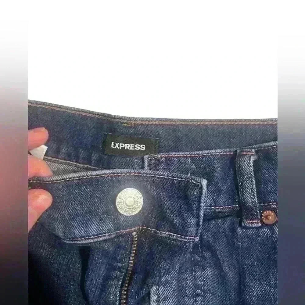 Express Slim Super High Rise Dark Wash Distressed Jeans | Size 6R | Size 6